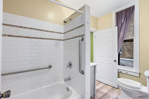 490 Division St, Elgin, IL 60120 photo 9