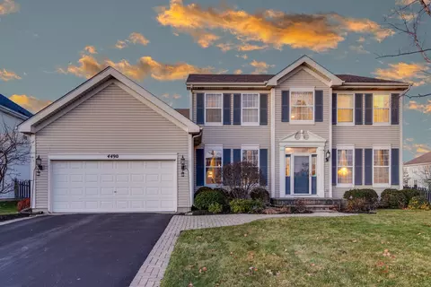 4490 W Westchester Ln, Libertyville, IL 60048