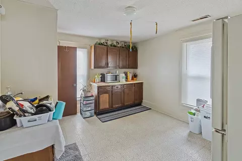 1401 E 4th St, Sterling, IL 61081 photo 9