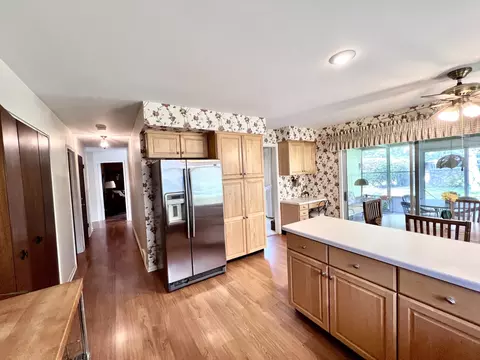 2860 White Pine Dr, Northbrook, IL 60062 photo 16