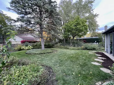2860 White Pine Dr, Northbrook, IL 60062 photo 36