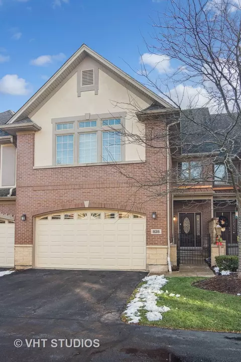 828 N Franklin Ave, Palatine, IL 60067