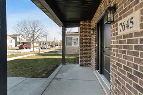 Exterior - 7645 W 65th Pl, Summit, IL 60501 photo 3 of 9