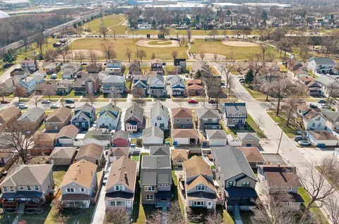View/Area - 7645 W 65th Pl, Summit, IL 60501 photo 1 of 3