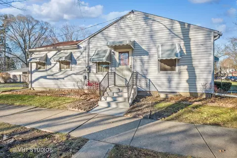 1100 Fowler Ave, Evanston, IL 60202