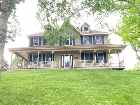 1056 Idle Oak Run, Dixon, IL 61021