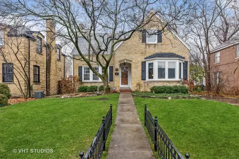 6726 N Loleta Ave, Chicago, IL 60646