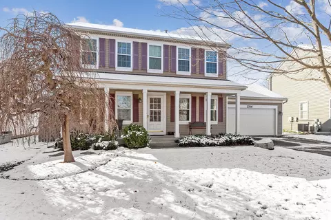 2705 Lansdale St, Aurora, IL 60503