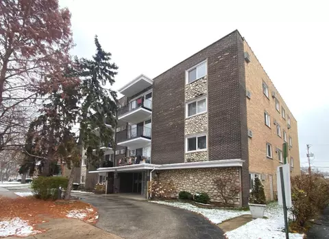 5215 Galitz St #3D, Skokie, IL 60077