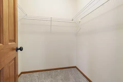 10263 Hawks Pointe Trl, Roscoe, IL 61073 photo 13