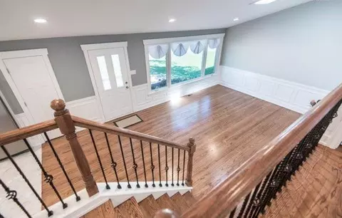 Entry Way - 3007 Longfellow Ave, Hazel Crest, IL 60429 photo 2 of 4