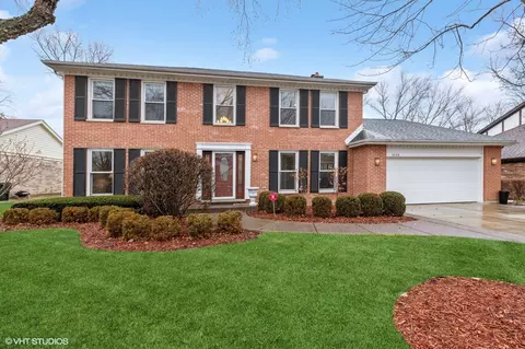 3226 Brandess Dr, Glenview, IL 60026
