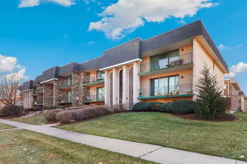 9122 S Pulaski Rd #1E, Oak Lawn, IL 60453