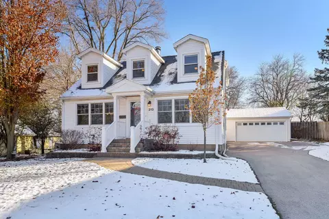 313 N Prospect St, Wheaton, IL 60187