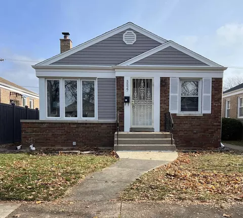 5527 N Lotus Ave, Chicago, IL 60630