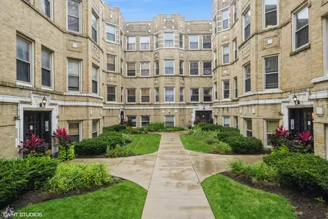 1630 W Columbia Ave #3S, Chicago, IL 60626