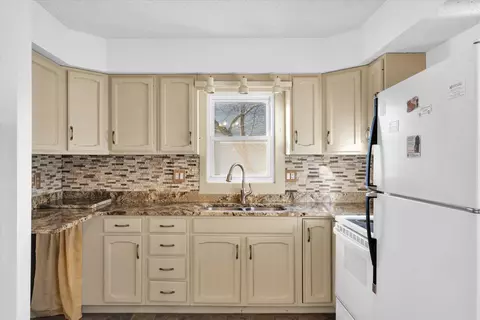 104 W Grant St, Philo, IL 61864 photo 13