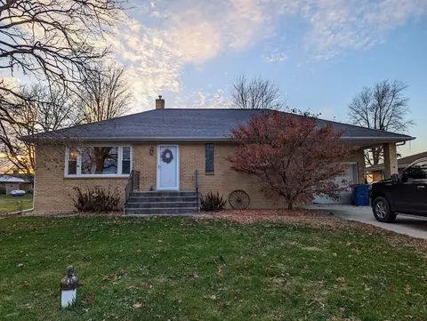 2493 County Road 2100, Thomasboro, IL 61878