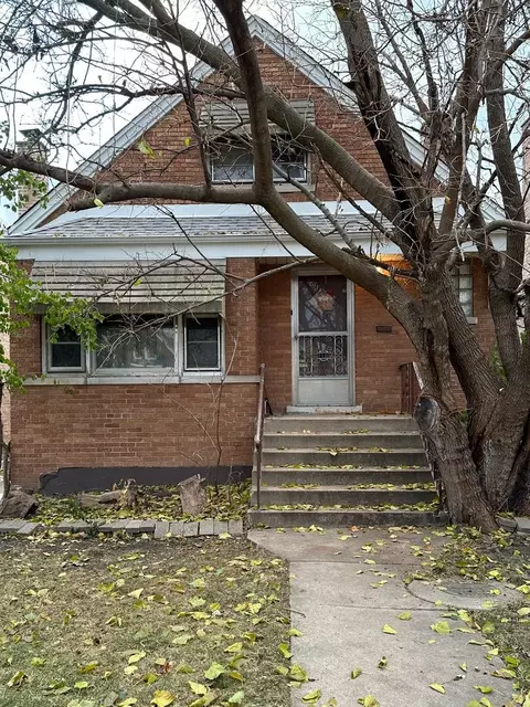 7130 S Christiana Ave, Chicago, IL 60629