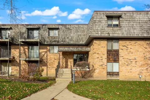 8 Oak Creek Dr #2808, Buffalo Grove, IL 60089