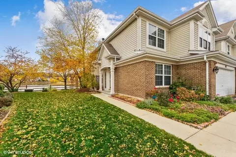 611 Blue Springs Dr, Fox Lake, IL 60020