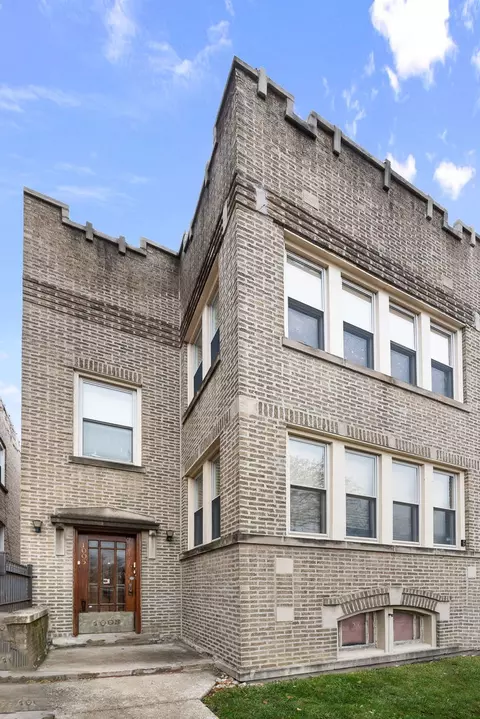 1005 N Leamington Ave, Chicago, IL 60651