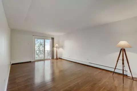550 E Main St #2E, Barrington, IL 60010 photo 4