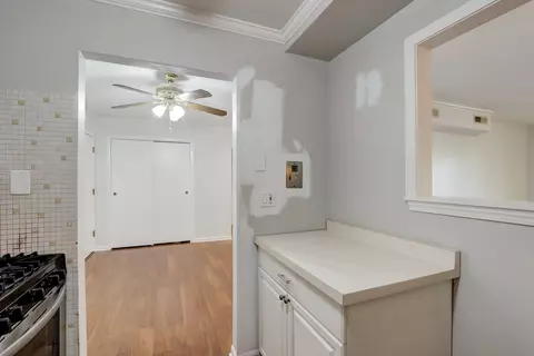 550 E Main St #2E, Barrington, IL 60010 photo 7