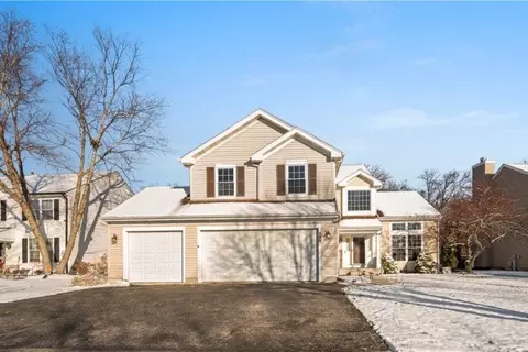 480 W Wildspring Rd, Round Lake, IL 60073