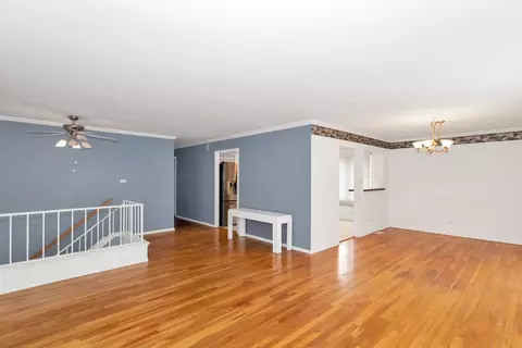 1900 Chippendale Rd, Hoffman Estates, IL 60169 photo 11