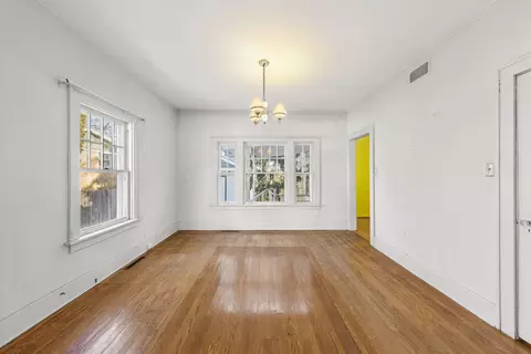 531 Delles Rd, Wheaton, IL 60187 photo 8