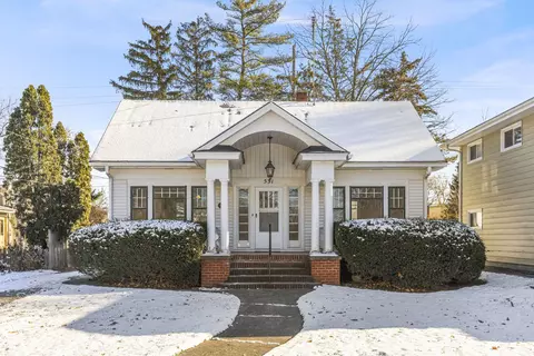 531 Delles Rd, Wheaton, IL 60187