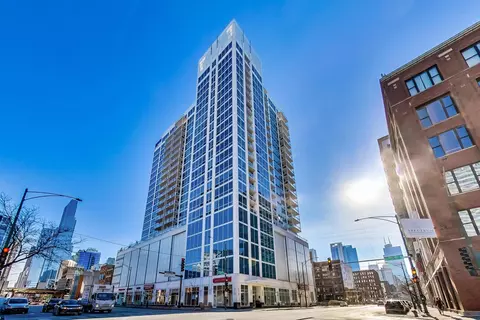 757 N Orleans St #2003, Chicago, IL 60654