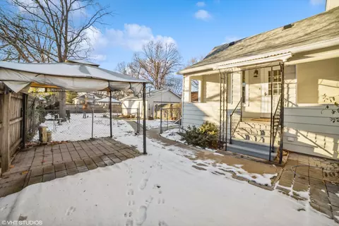 320 Orchard St, Elgin, IL 60123 photo 15