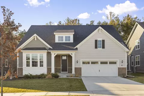 93 Somerset Cir, Wheaton, IL 60189