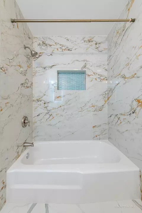 944 E 72nd St, Chicago, IL 60619 photo 23