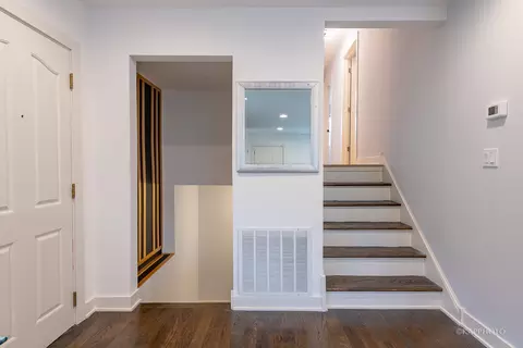944 E 72nd St, Chicago, IL 60619 photo 12