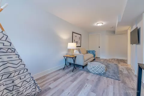 944 E 72nd St, Chicago, IL 60619 photo 14