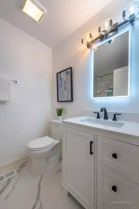 944 E 72nd St, Chicago, IL 60619 photo 24