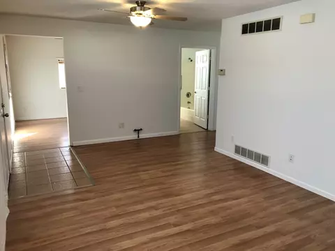 206 N West St, Dover, IL 61323 photo 6