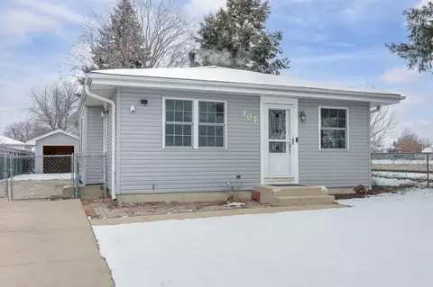 307 W Stimmel St, West Chicago, IL 60185