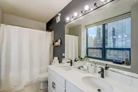 450 E Waterside Dr #709, Chicago, IL 60601 photo 19