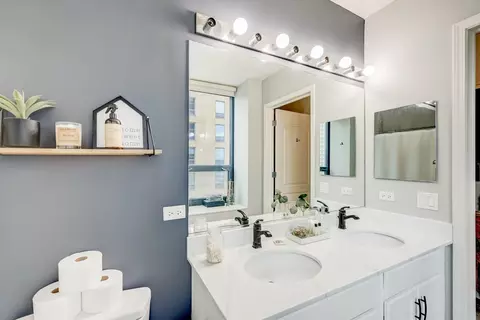 450 E Waterside Dr #709, Chicago, IL 60601 photo 23