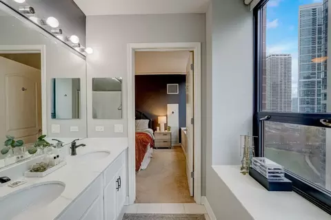 450 E Waterside Dr #709, Chicago, IL 60601 photo 22