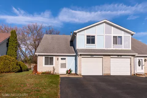 1840 Whitney Dr, Hanover Park, IL 60133