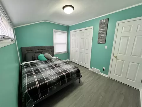 808 Bellevue Ave, Elgin, IL 60120 photo 14