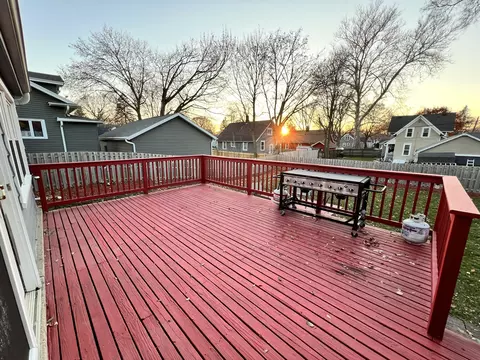 808 Bellevue Ave, Elgin, IL 60120 photo 27