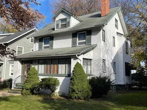 921 Elmwood Ave, Evanston, IL 60202