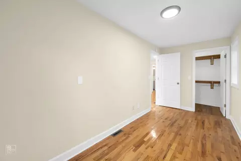 2852 S Keeley St, Chicago, IL 60608 photo 5