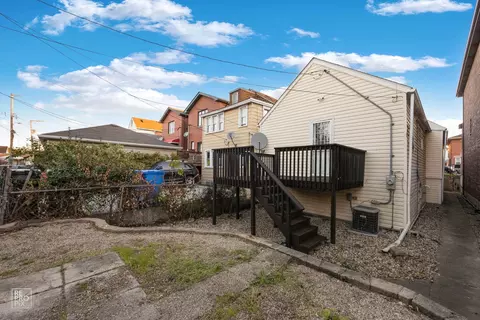 2852 S Keeley St, Chicago, IL 60608 photo 10